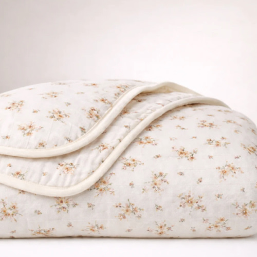 Dainty Floral Muslin Quilt | Nursery Bedding | Oilo™ Studio
