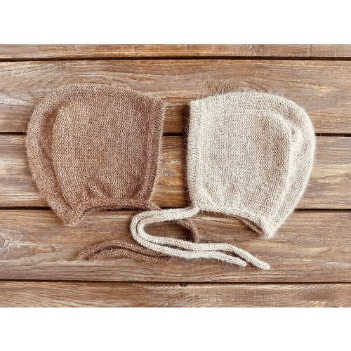 Baby alpaca bonnet, vintage style, seamless, with ties. Made in USA