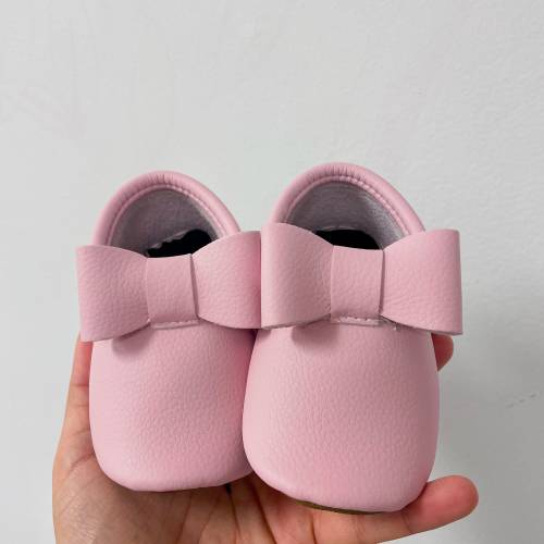 Pale Blush Bow Moccs| Texas Moccs Handmade Baby Moccasins - Soft Sole Infants' BootiesSpring