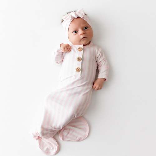 Knotted Gown with Bow Set in Cloud | Kyte Baby