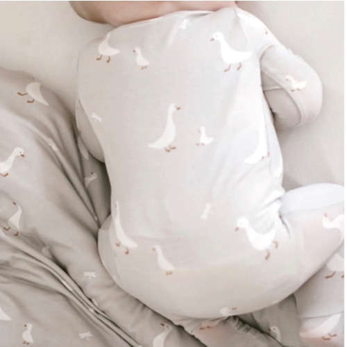 Goose Convertible Footie Pajamas | günamüna