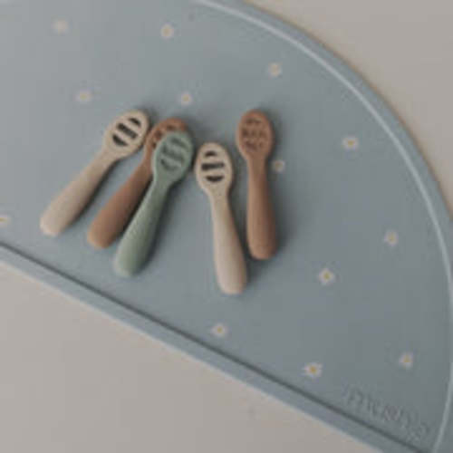 First Feeding Baby Spoons – Mushie