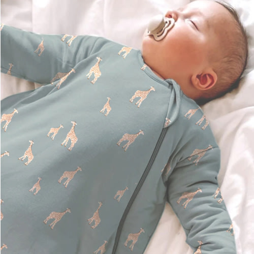 Giraffe Moss Sage 1.0 TOG Bamboo Viscose Long Sleeve Sleep Sack | günamüna
