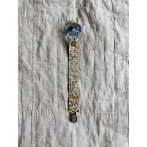 Pacifier Clip in Sunkissed