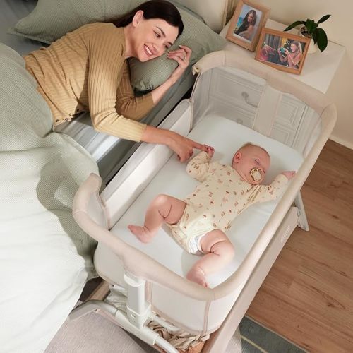 HARPPA Cuddly Bassinet, 2 in 1 Baby Bassinet with Breathable Mesh and Mattress, 6 Height Adjustable, Bedside Sleeper with Anchor Strap, Storage Basket and Wheels, Sand Cream