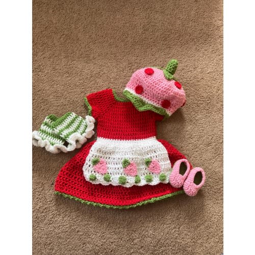 Crochet Strawberry Shortcake Set/Newborn Photography Prop/Infant Costume/Baby Shower/MADE TO ORDER