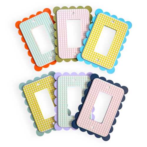 The Scalloped Waffle Light Switch Cover: Single Decora