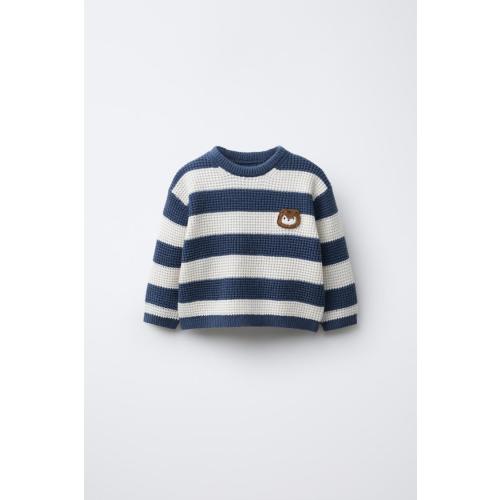 WAFFLE KNIT SQUIRREL PATCH SWEATER - Blue | ZARA United States