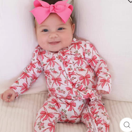 Bow Besties Ruffle Zipper Footie | Caden Lane