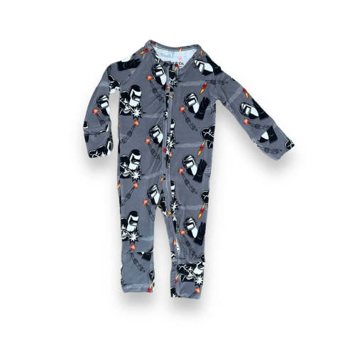 Bamboo Zipper Footie, Welder