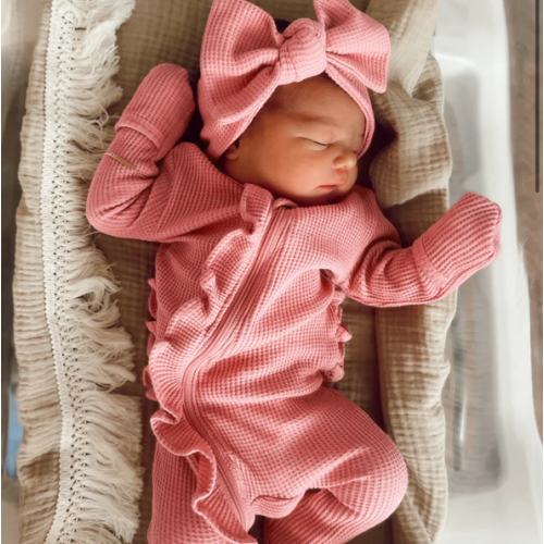 Organic Waffle Ruffle Zip Footie, Pink – SpearmintLOVE