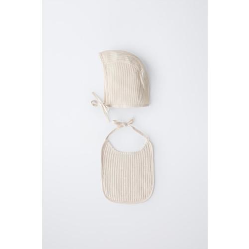 STRUCTURED BONNET AND BIB SET - Ecru | ZARA United States