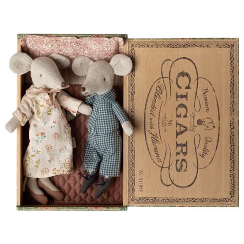 Grandma and grandpa mice in cigarbox - Maileg USA
