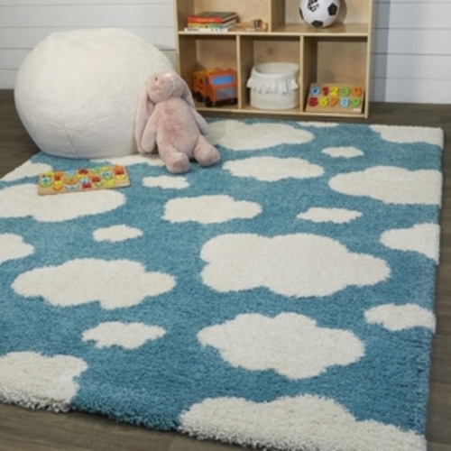 Sullivans Clouds Kids Shag 5' 3" x 7' Area Rug