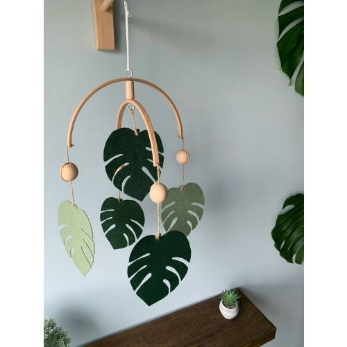Monstera leaf baby mobile, tropical crib mobile, minimalistic green floral cot mobile, jungle nursery mobile, green mobile, baby shower gift