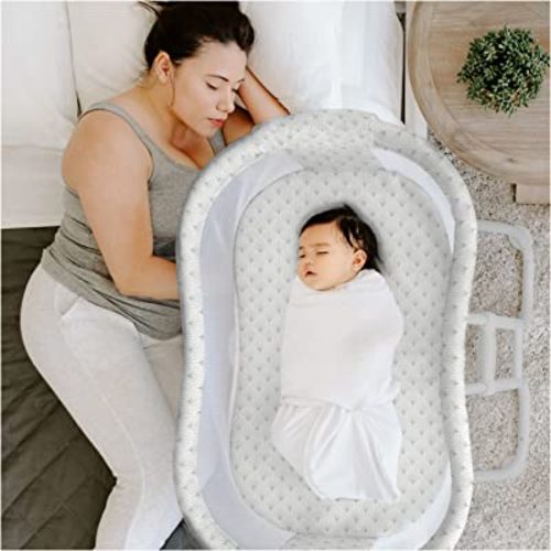 Halo Baby Bassinet Bedside Sleeper, Bassinest Glide, Adjustable Co Sleeping Crib, Lowering Wall with Mesh Walls