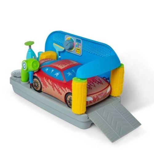 Melissa & Doug Spray & Shine Car Wash Color-Changing Water Toy Play Set: Develops Gross & Fine Motor Skills