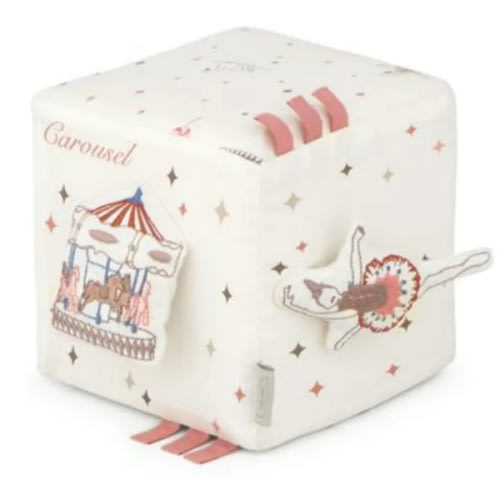 Activity cube Carrousel
