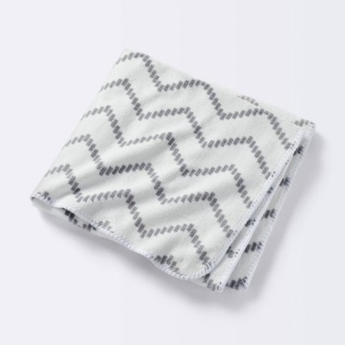 Plush Baby Blanket - Chevron - Gray - Cloud Island™