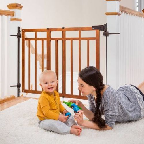 Summer by Ingenuity The Stairway Baby Gate - 48W Series - Honey Oak: Hardware Mounted, Fits Doorways 30-48 Inches