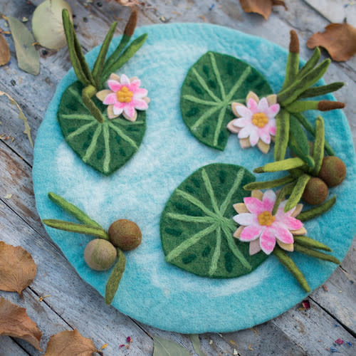 GUS + MABEL Felt Lily Pond Habitat Play Mat Playscape