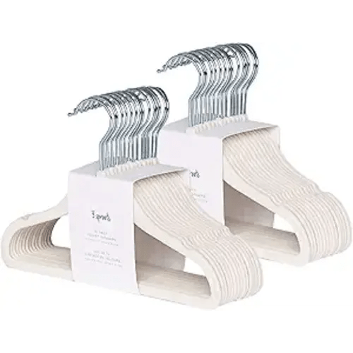 3 Sprouts Velvet Baby Hangers - Non-Slip Hangers for Infant and Toddler Clothes - Slim Space-Saving Design with Nordic Colors for Nursery - 30 Pack - Cream