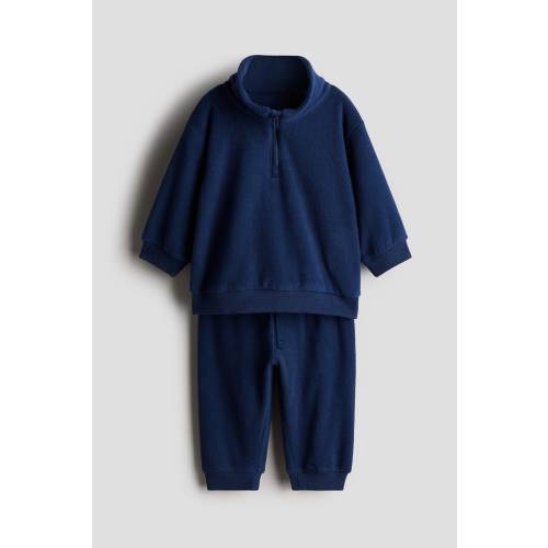 2-PIECE FLEECE SET
