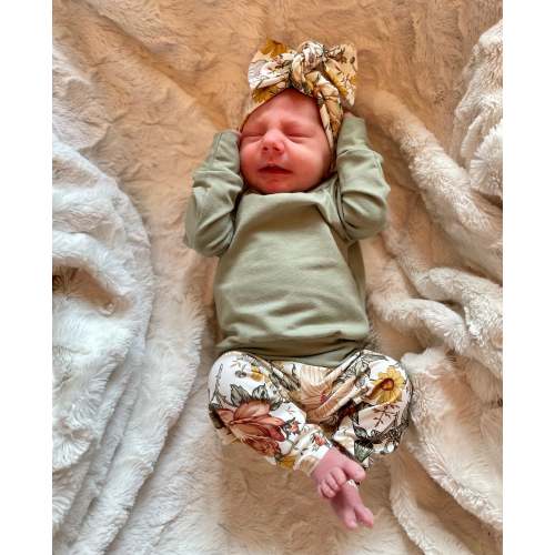 Organic Baby Girl Outfit/newborn girl/baby girl boho outfit/floral leggings/toddler girl clothes/girl Premie-24 months/Baby Gift