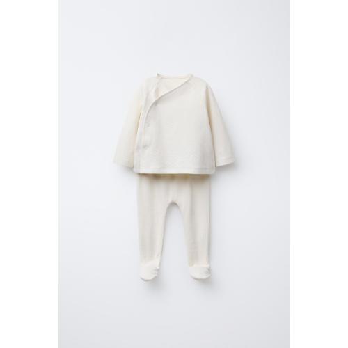 TEXTURED T-SHIRT AND LEGGINGS SET - Ecru | ZARA United States