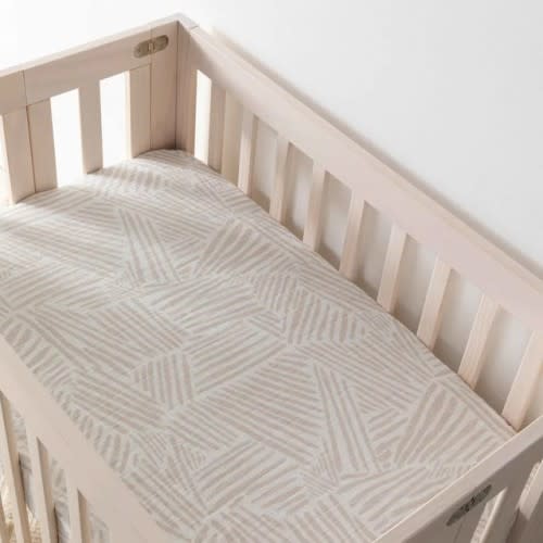 Babyletto Mini Crib Sheet in GOTS Certified Organic Muslin Cotton