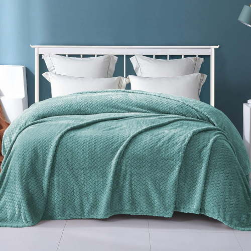 Exclusivo Mezcla Queen Size Flannel Fleece Blanket, 90"x90" Soft Jacquard Weave Leaves Pattern Velvet Plush Bed Blanket, Celadon