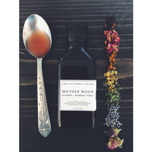 MOTHER MOON - Vitamin + Mineral Tonic. Pregnancy Prenatal Postpartum. Nourish + Support. Organic Raw Live. Herbal Vinegar Extract.