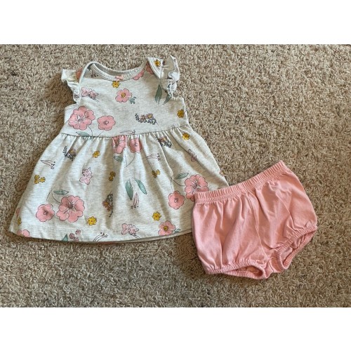 Baby Girls Size 3 Month Carter’s Dress With Bloomers