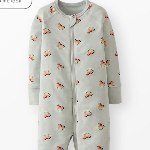 Holiday HannaSoft™ Stretch Sleeper