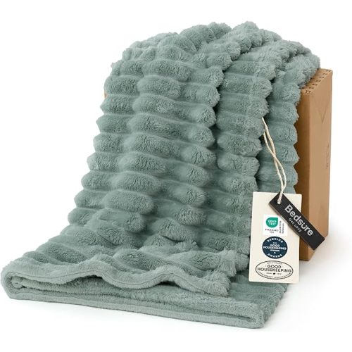Bedsure Soft Sage Green Throw Blanket for Couch Decor Gifts 50"x60"