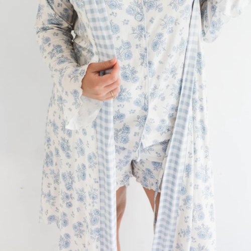 Blue Rose Garden Women's Robe PRE-ORDER SHIPS BY 4/25 – In My Jammers