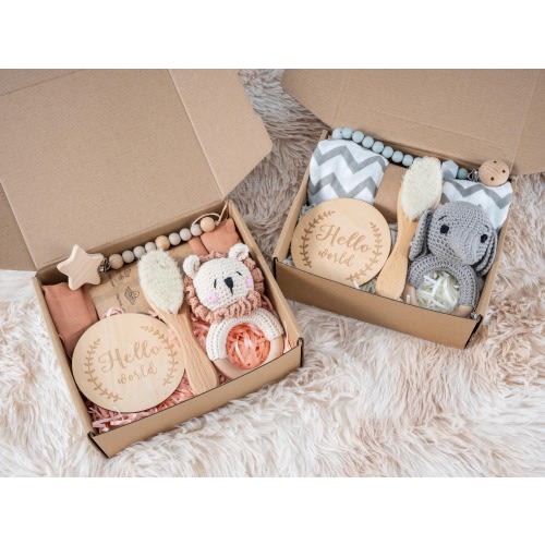 New Baby Gift Set, Custom Newborn Baby Gift Box, Crochet Animal Rattle Chain, Baby Shower Gift, Personalized Baby Box, Baby Shower Gift Box