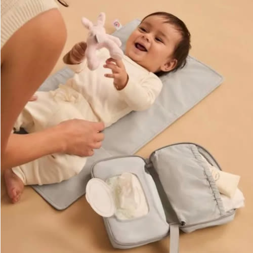 2-in-1 Portable Changing Pad & Compact Diaper Bag | Ergobaby