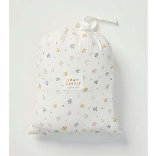 Fitted Bassinet Sheet in Rainbow Dreaming | iL Tutto