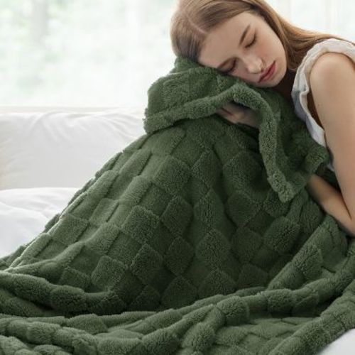 Cute Soft Cozy Checkered Throw Blanket for Couch Twin Size Bronze Green - Bedsure