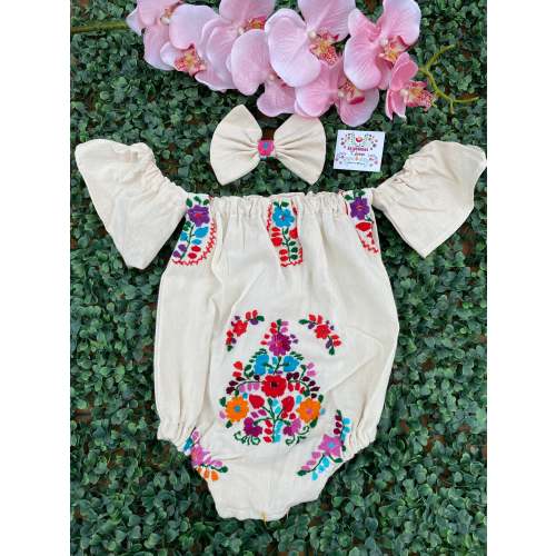 Shoulder Off Onesie manta