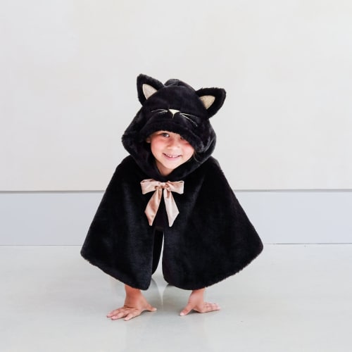 Black cat cape