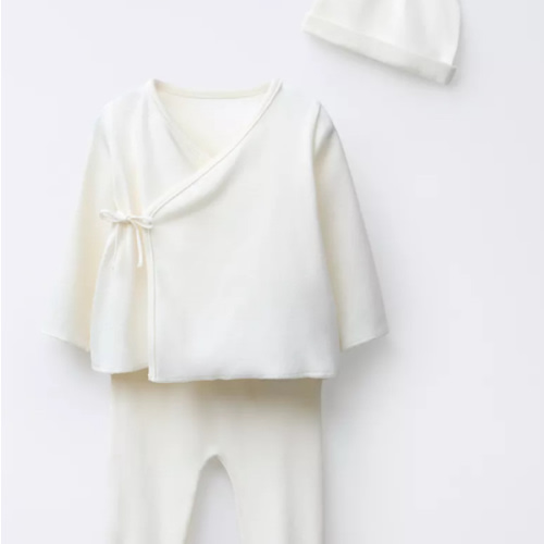 NEWBORN SET AND POUCH - Oyster-white | ZARA United States