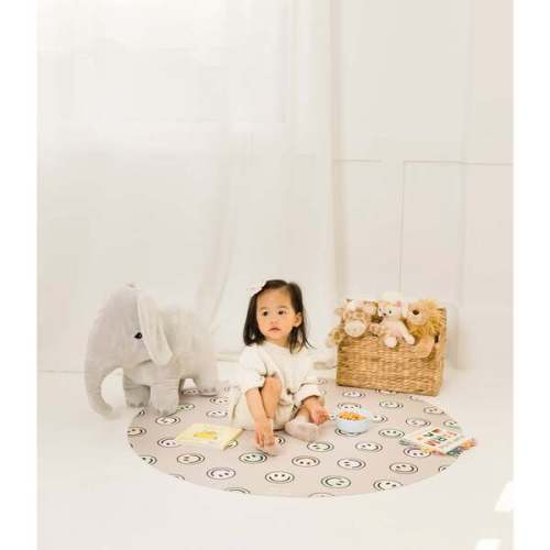 Catch All Mat for Mealtime & Playtime Mess, Pastel Smiley - MILLY STONE | Maisonette