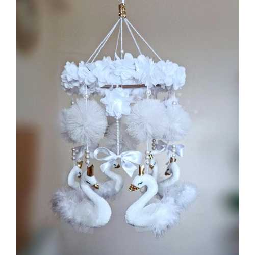 White Swan Baby Mobile, Princess Swan Nursery Decor, Swan Baby Girl Room Decor Baby Shower and Mom Gift Princess Baby Room Decor New Born