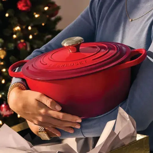 Signature Round Dutch Oven, 5.5qt, Red(Cerise)