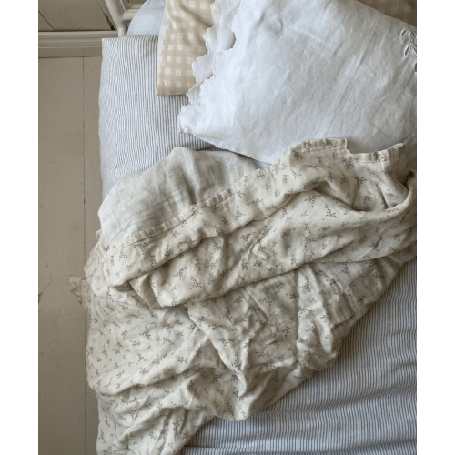Vintage floral muslins