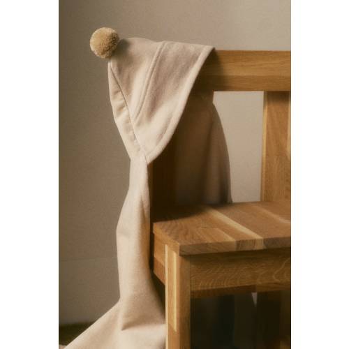 HOODED BATH TOWEL