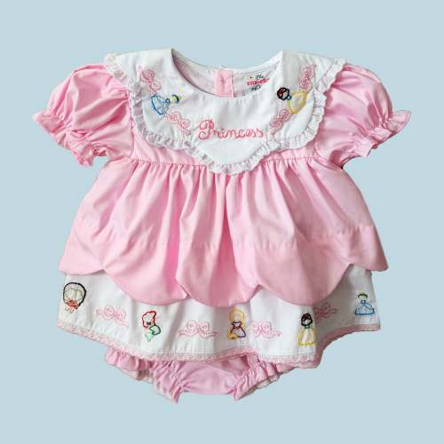 Princess Shadow Embroidery Diaper Set