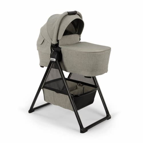 swiv™ & triv™ series bassinet + stand bmw collection